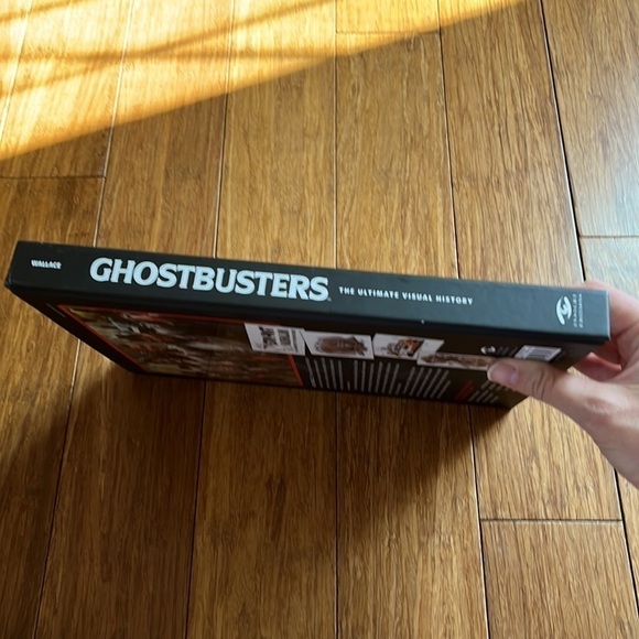 Ghostbusters: The Ultimate Visual History -- Daniel Wallace 👻 - Picture 3 of 12